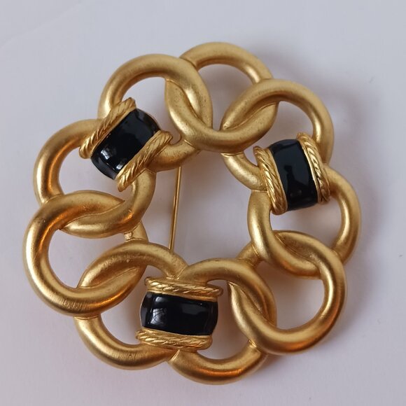 Vintage GIVENCHY Signed 1990's Round Modern Classic Statement Brooch - Picture 8 of 8